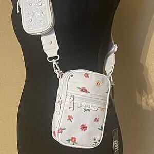 Madden NYC Cell Phone, Cross Body 2